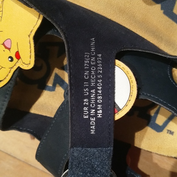 Kids‎ H&M x Pokemon Pikachu Sandals. Blue and yellow. Kids size 11. - Picture 3 of 3